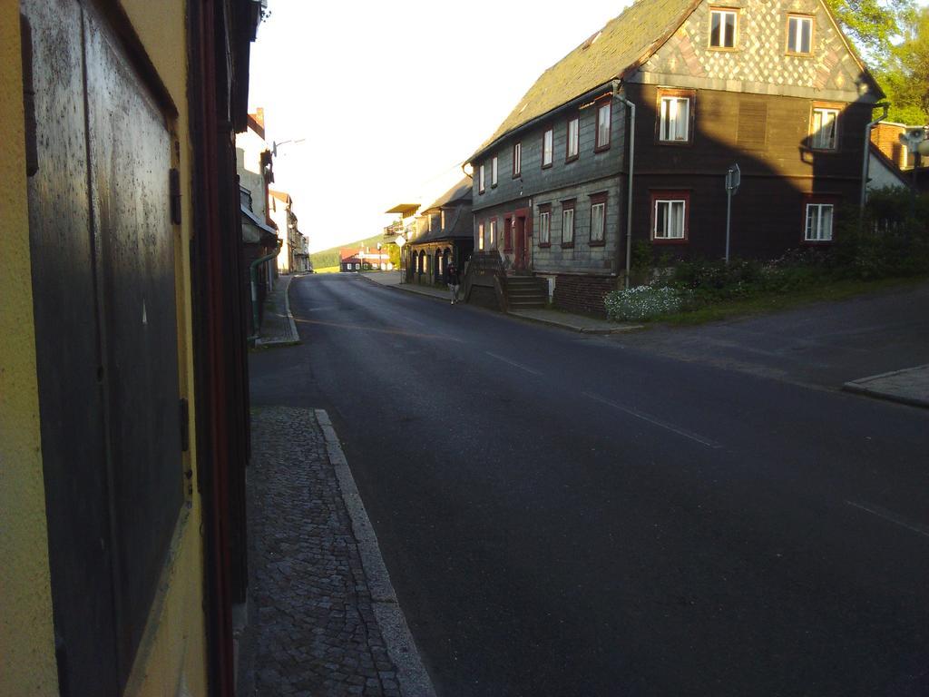 Apartamento Jiřetínská chaloupka Jiřetín pod Jedlovou Exterior foto